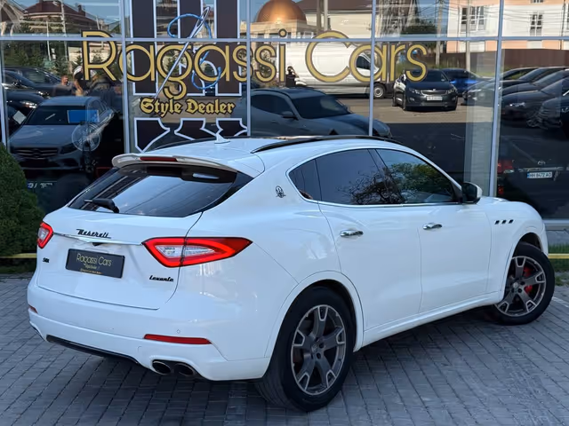 Maserati Levante - фото 3