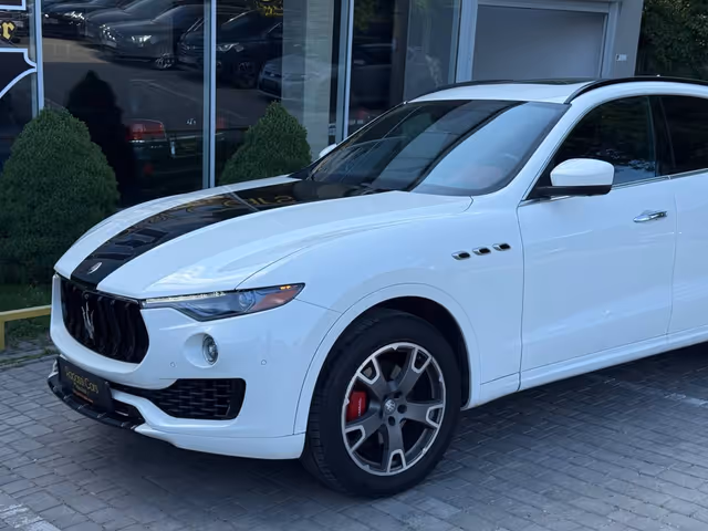 Maserati Levante - фото 5