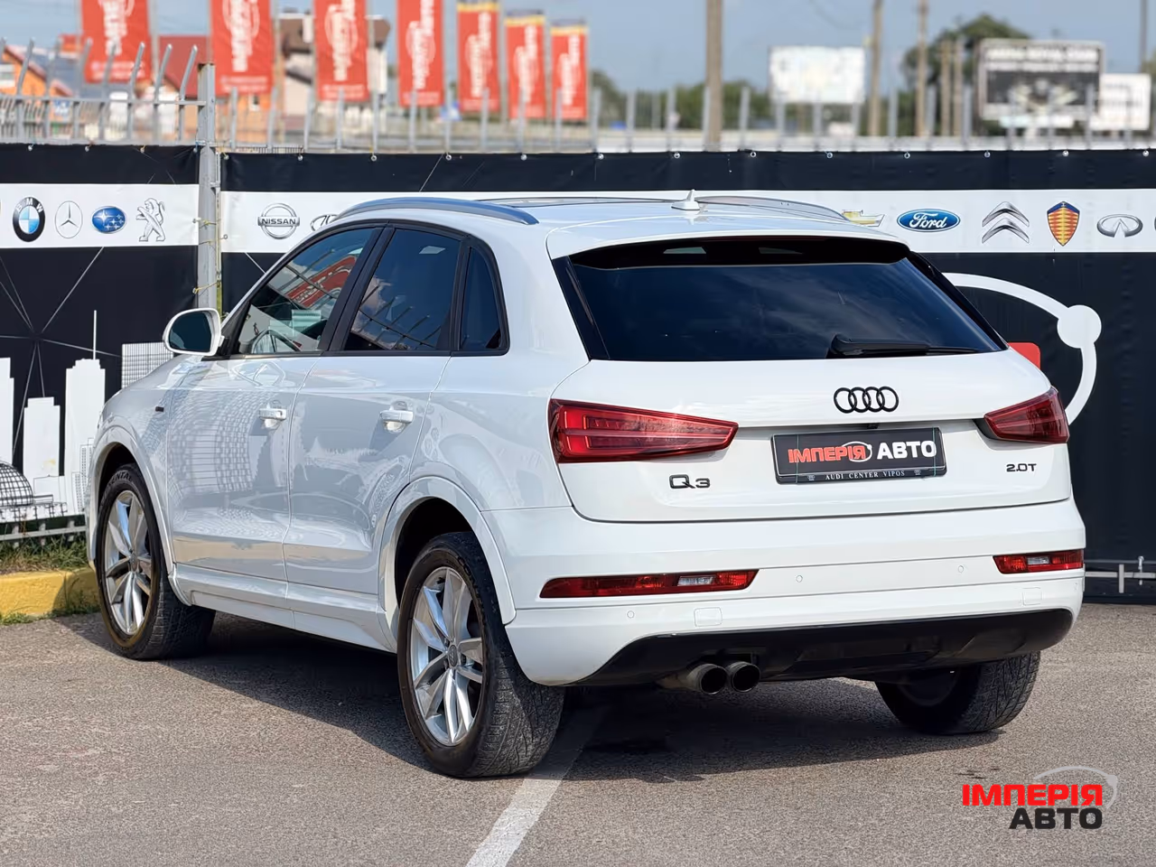 Audi Q3 - фото 3