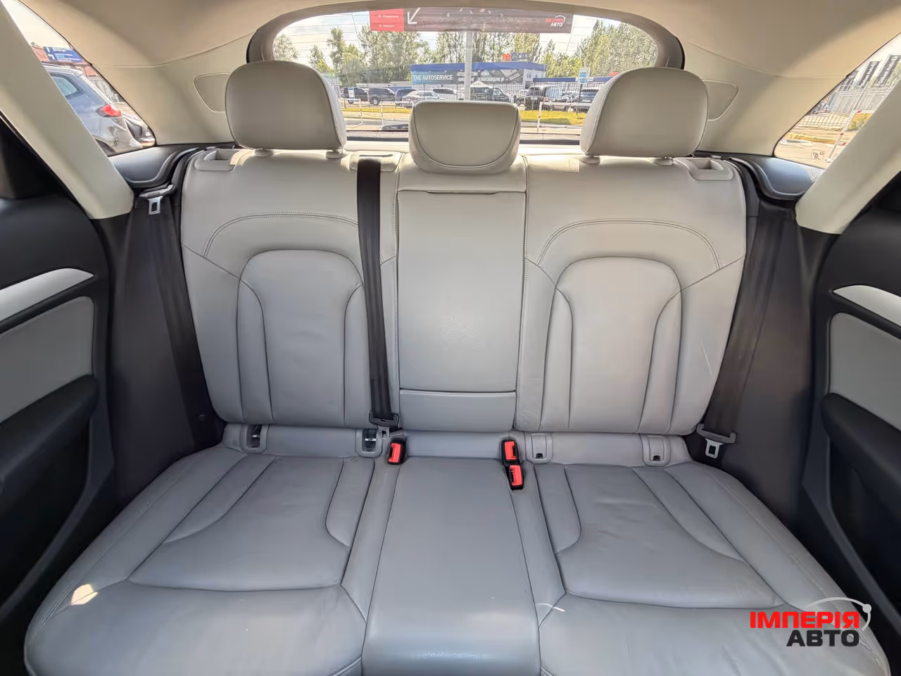 Audi Q3 - фото 9