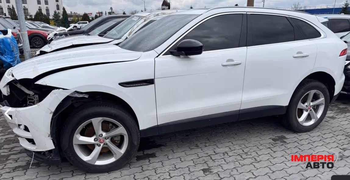 Jaguar F-Pace - фото 2