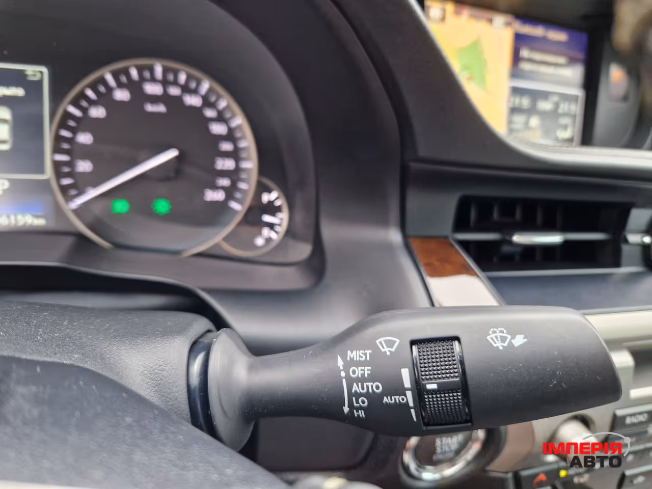 Lexus ES - фото 22