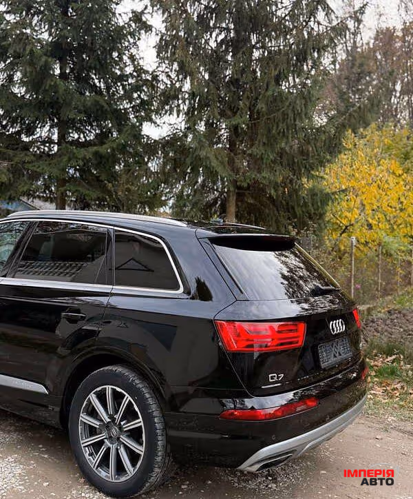 Audi Q7 - фото 4