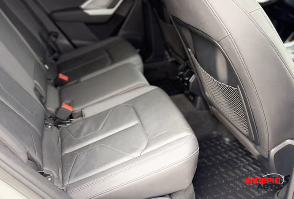 Audi Q3 - фото 6