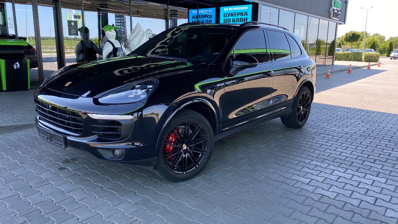 Porsche Cayenne - фото 25