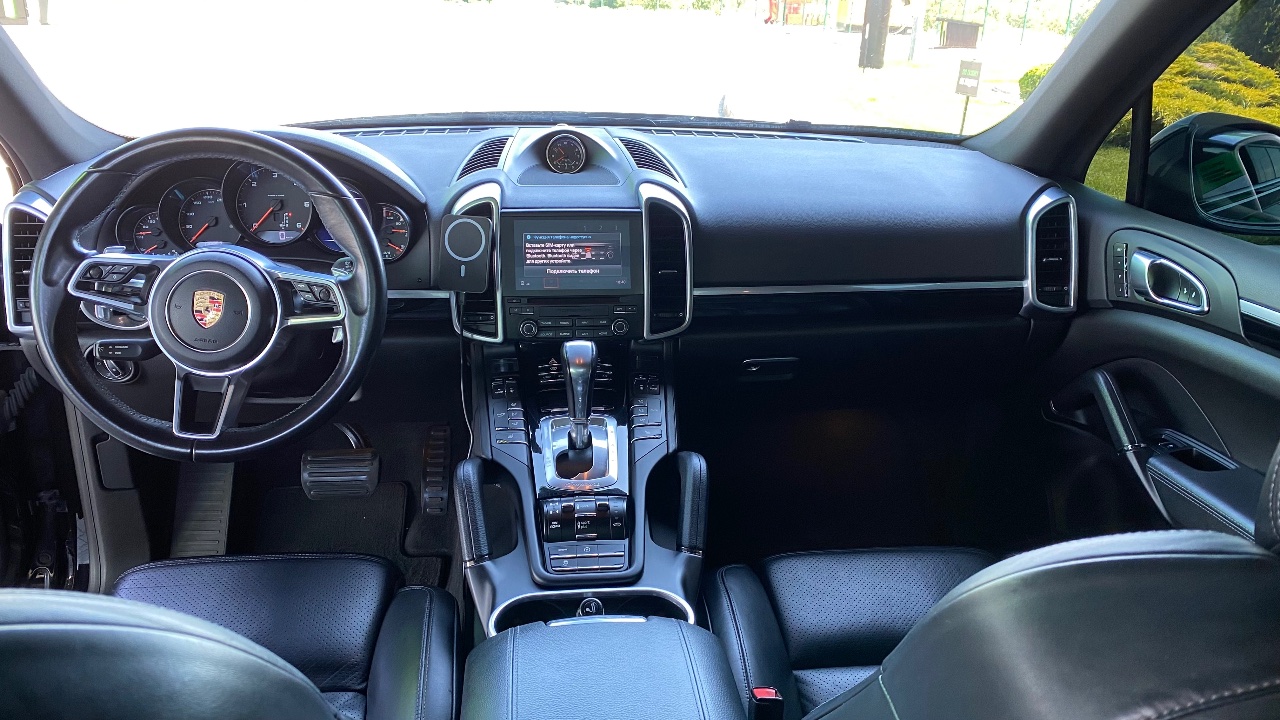 Porsche Cayenne - фото 12