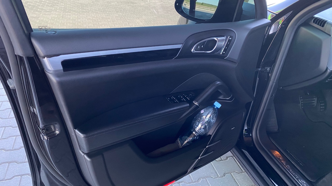 Porsche Cayenne - фото 11