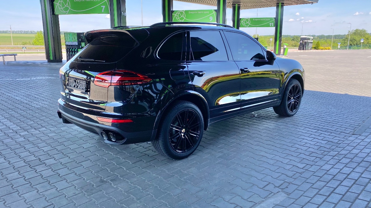 Porsche Cayenne - фото 29