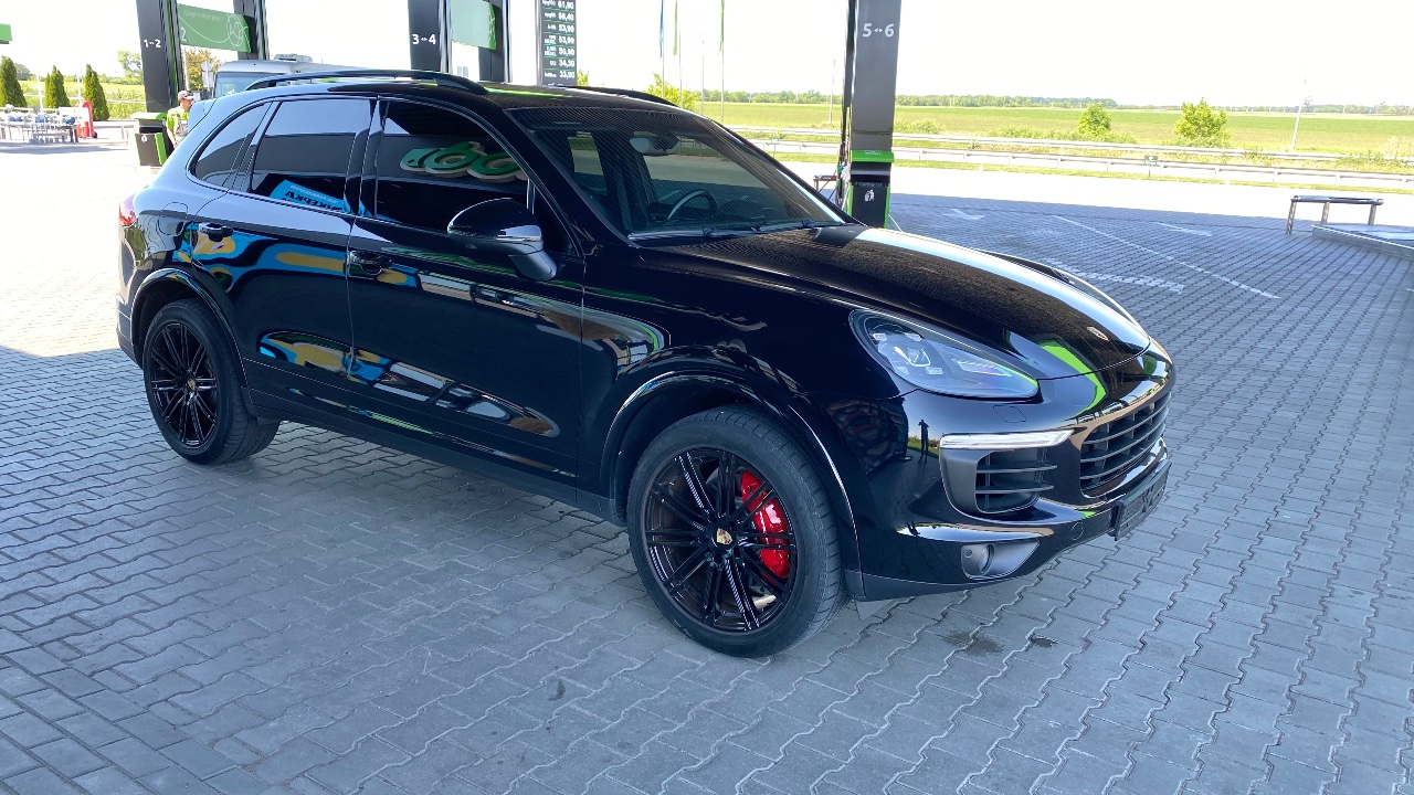 Porsche Cayenne - фото 22