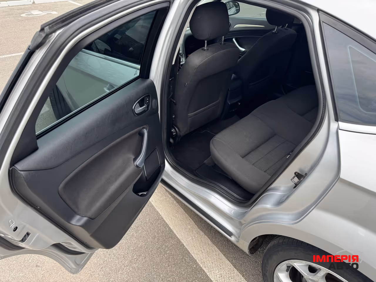 Ford Mondeo - фото 8