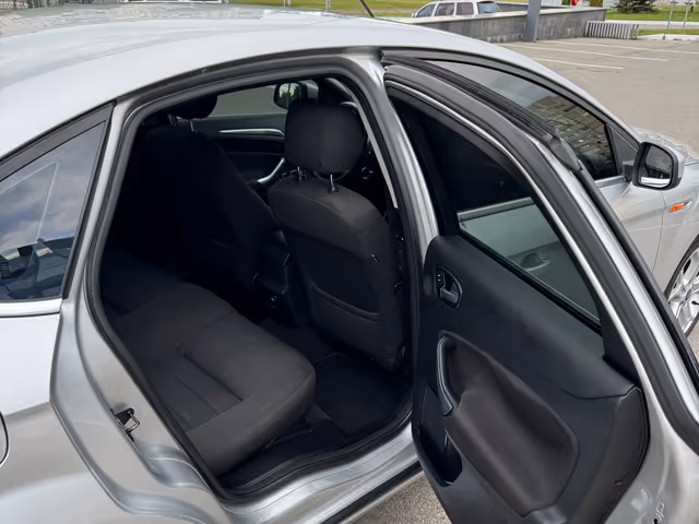 Ford Mondeo - фото 3