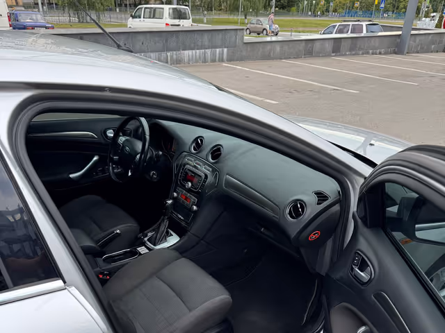 Ford Mondeo - фото 2