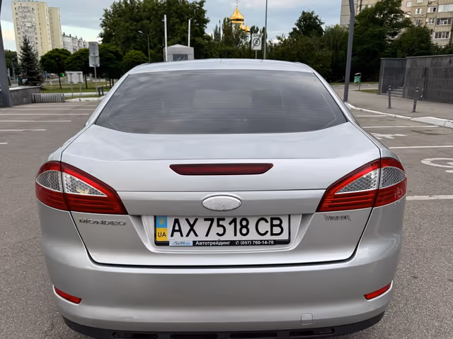 Ford Mondeo - фото 4