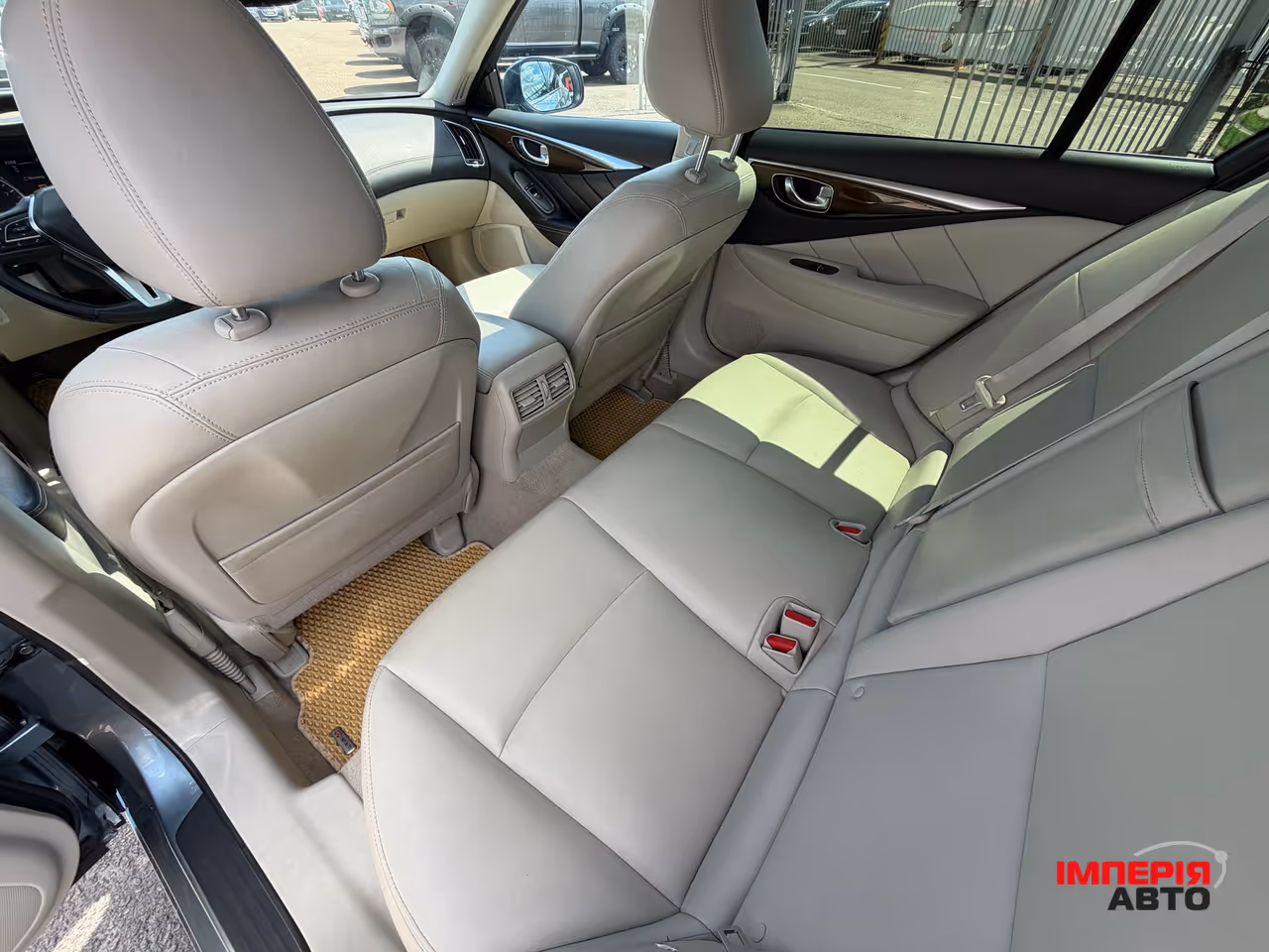 Infiniti Q50 - фото 19