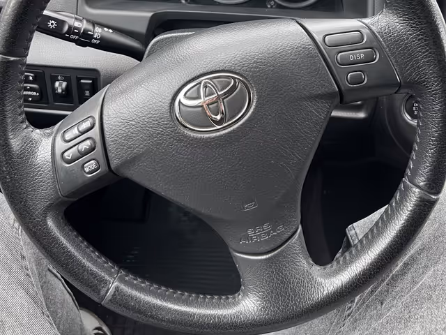 Toyota Corolla Verso - фото 5