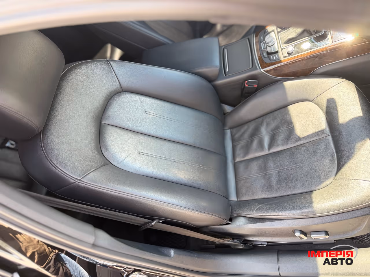 Audi A6 - фото 8