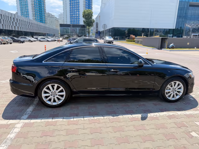 Audi A6 - фото 3