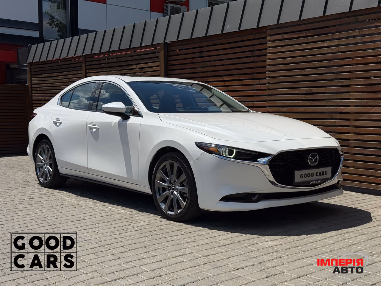 Mazda 3 - фото 9