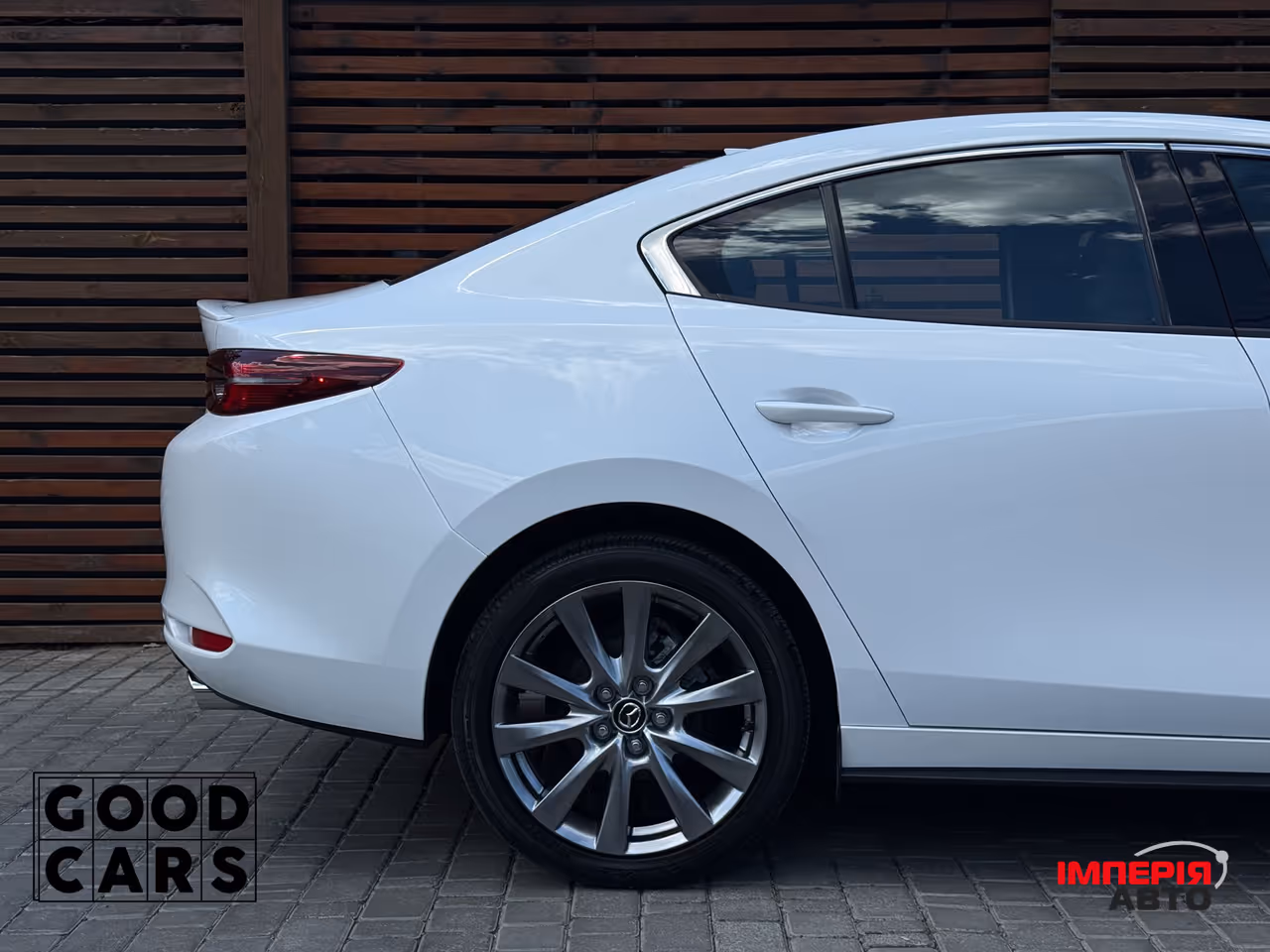 Mazda 3 - фото 14
