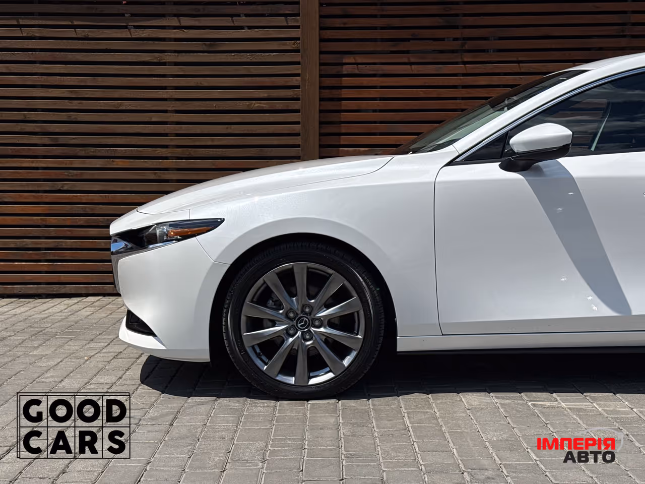 Mazda 3 - фото 12