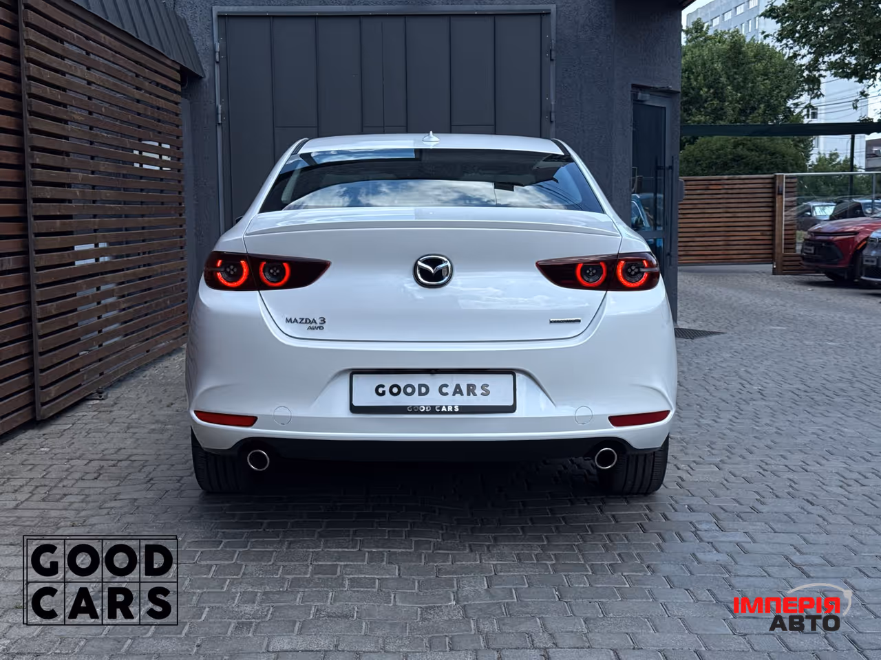 Mazda 3 - фото 6