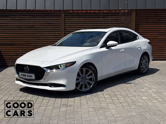 Mazda 3 - фото 1