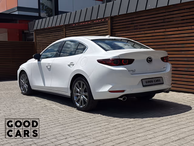 Mazda 3 - фото 5