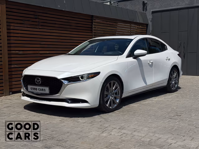 Mazda 3 - фото 3