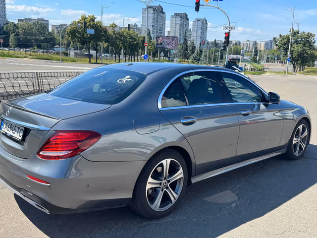 Mercedes-Benz E-Класс - фото 4