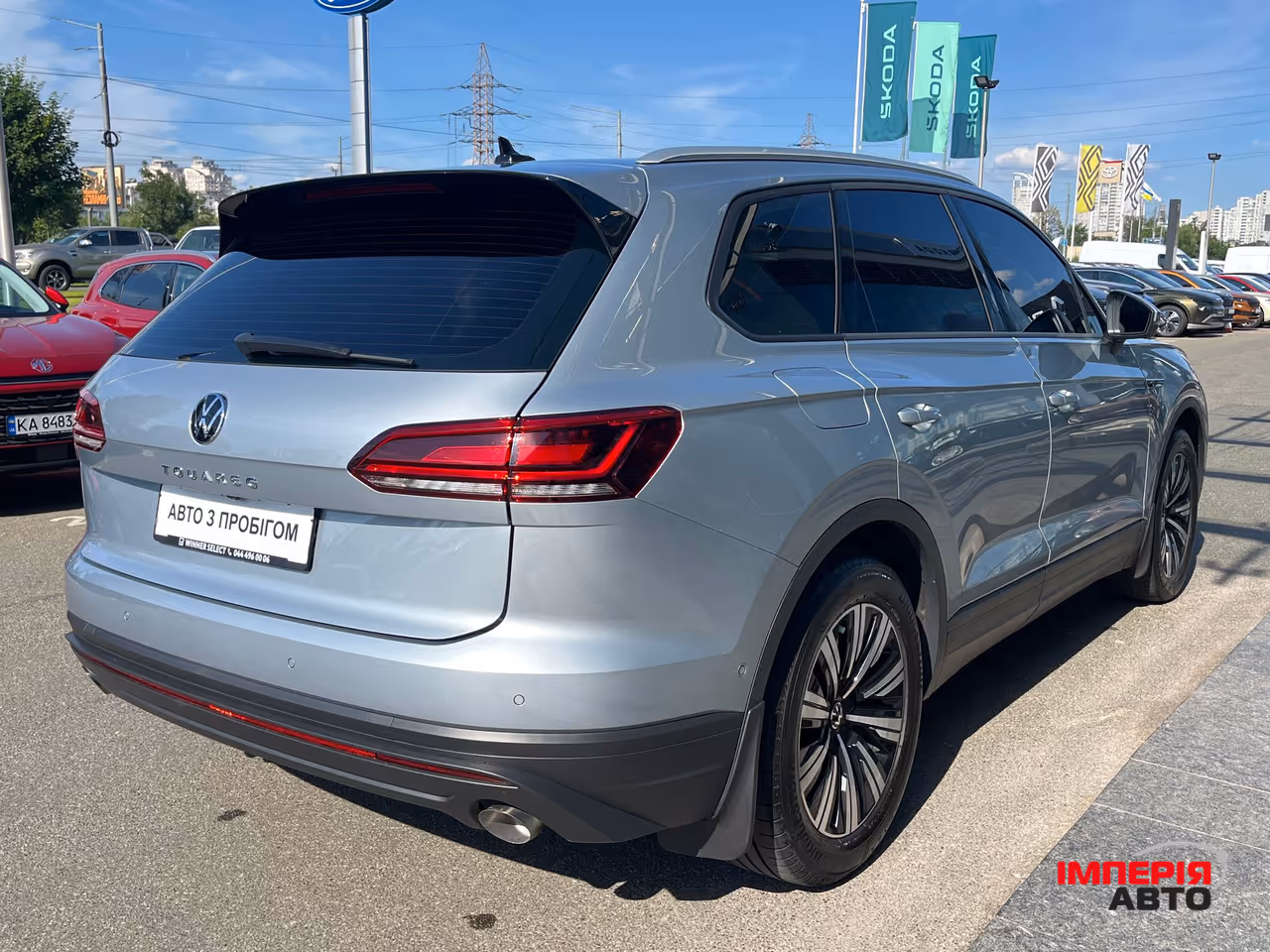 Volkswagen Touareg - фото 5