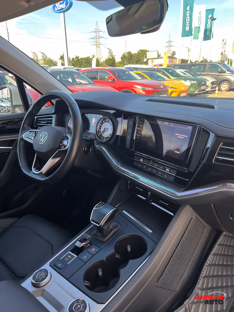 Volkswagen Touareg - фото 13