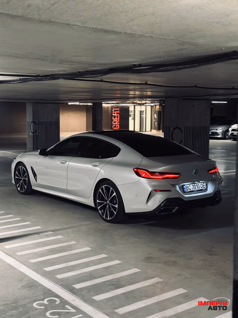 BMW 8 серії - фото 3