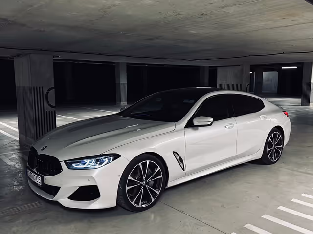 BMW 8 серії - фото 4