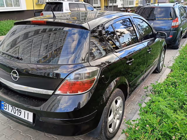 Opel Astra - фото 4