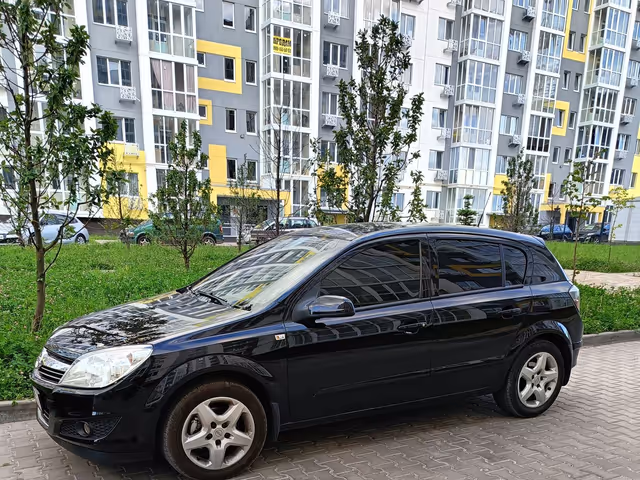 Opel Astra - фото 2