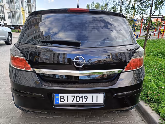 Opel Astra - фото 3