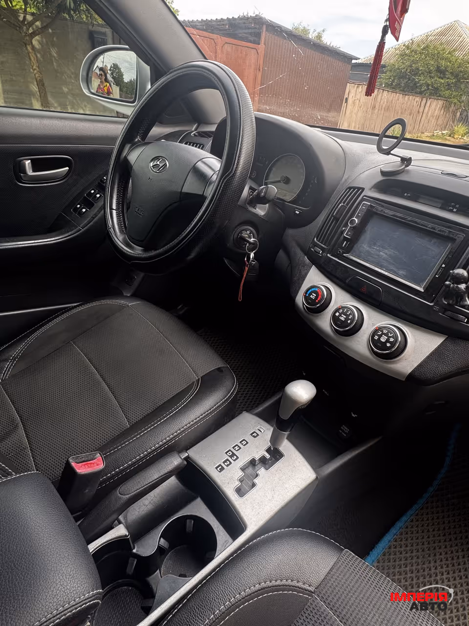 Hyundai Elantra - фото 2