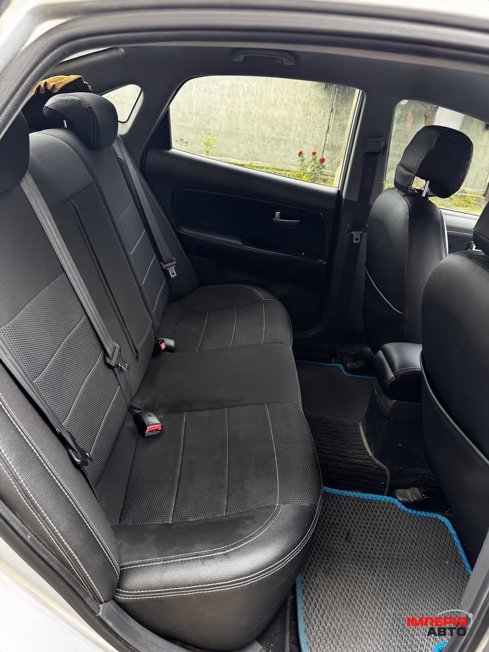 Hyundai Elantra - фото 8