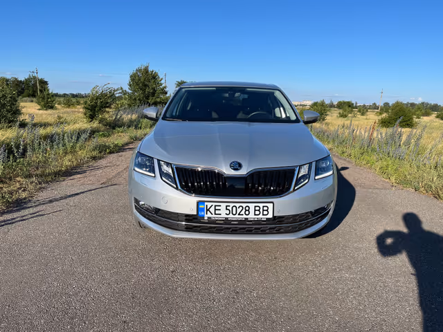 Skoda Octavia - фото 1