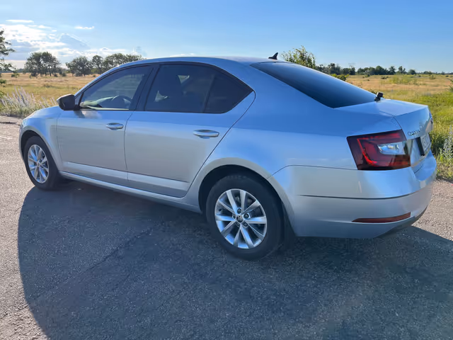 Skoda Octavia - фото 5