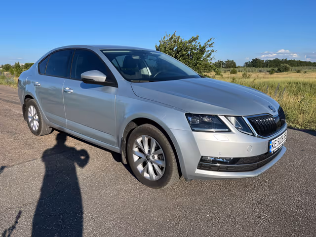 Skoda Octavia - фото 2