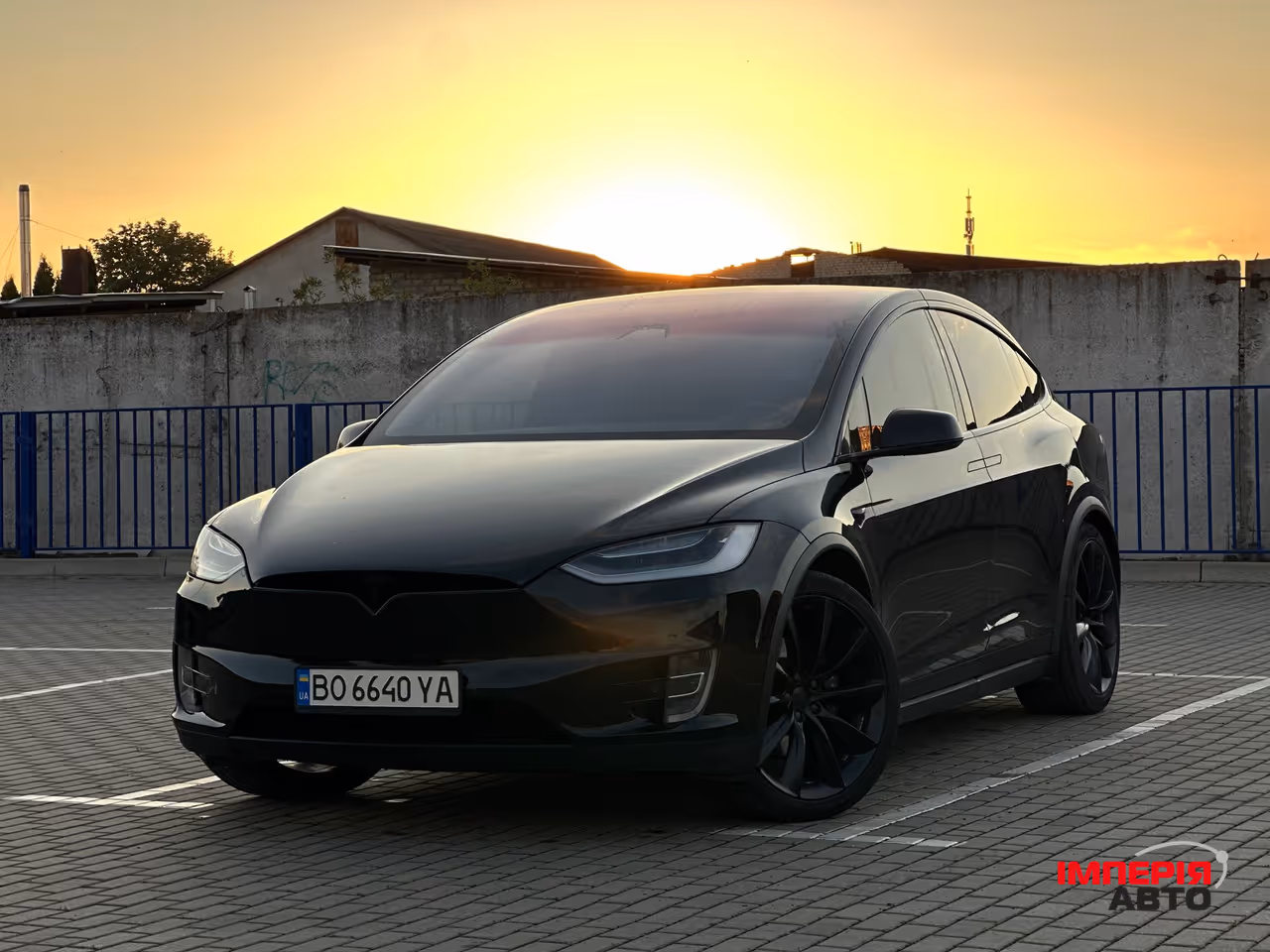 Tesla Model X - фото 4