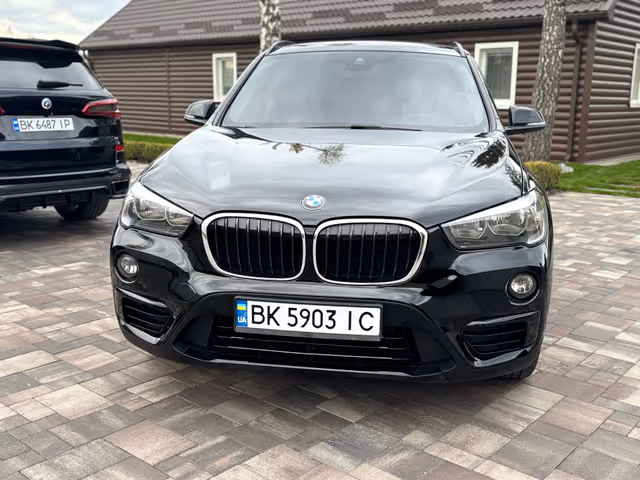 BMW X1 - фото 5