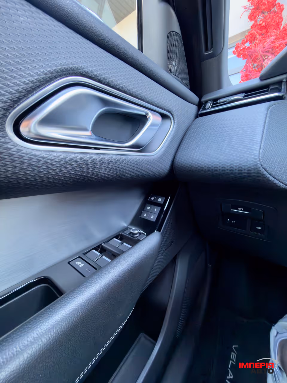 Land Rover Range Rover Velar - фото 49
