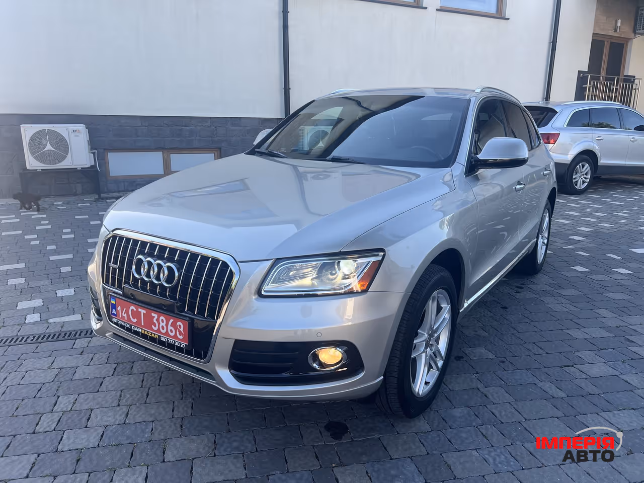 Audi Q5 - фото 1