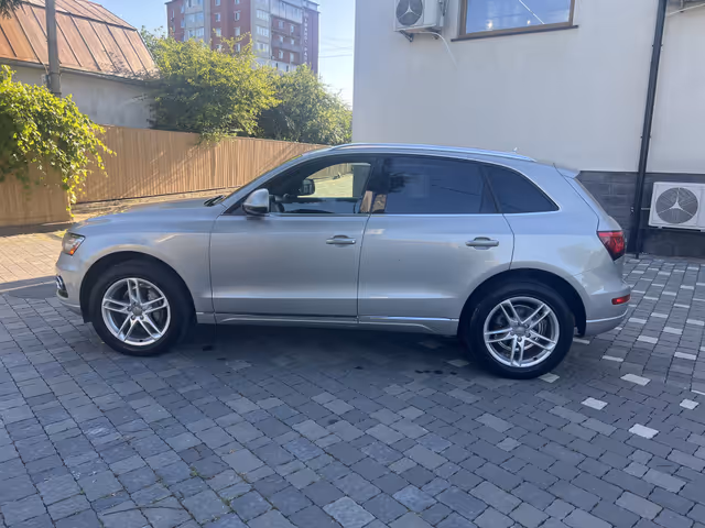 Audi Q5 - фото 4