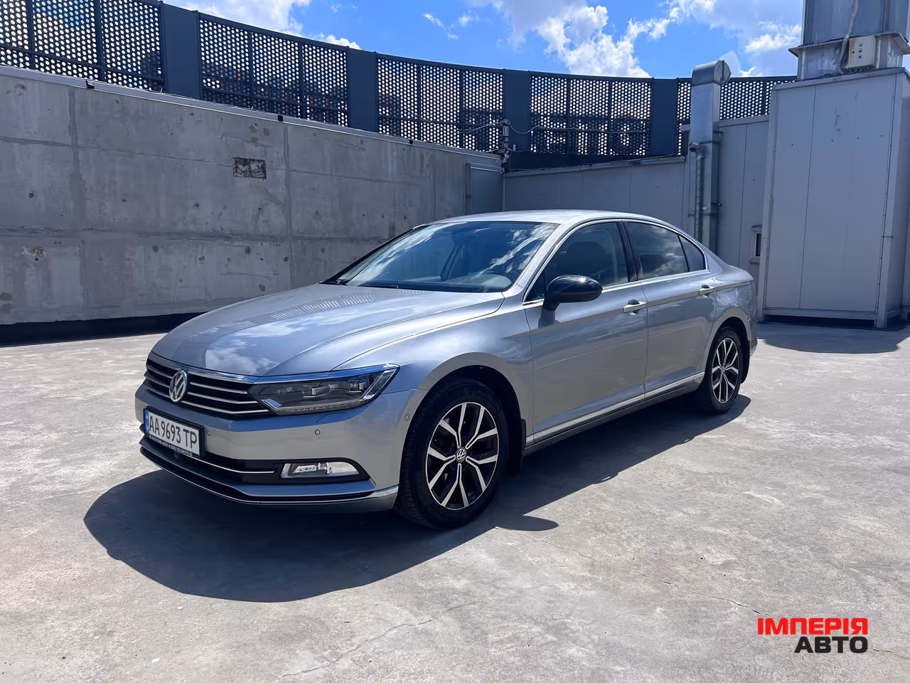 Volkswagen Passat - фото 3