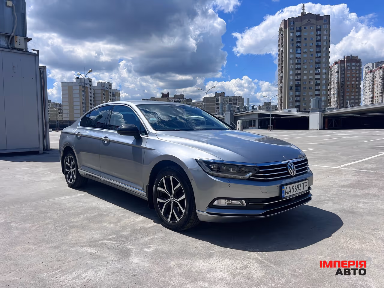 Volkswagen Passat - фото 4