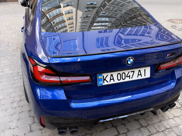 BMW M5 - фото 2