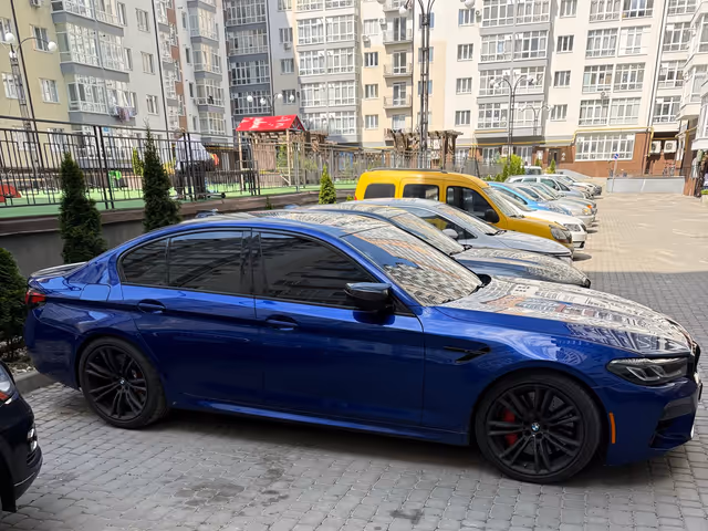 BMW M5 - фото 3